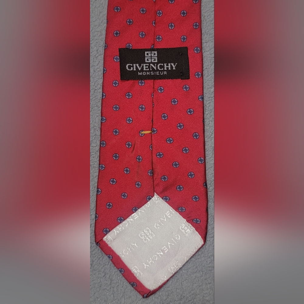 Givenchy tie - Picture 3 of 5